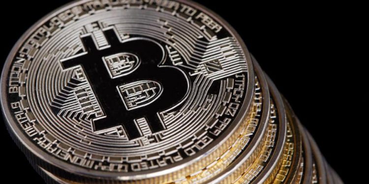 What are strategies for bitcoin investing
